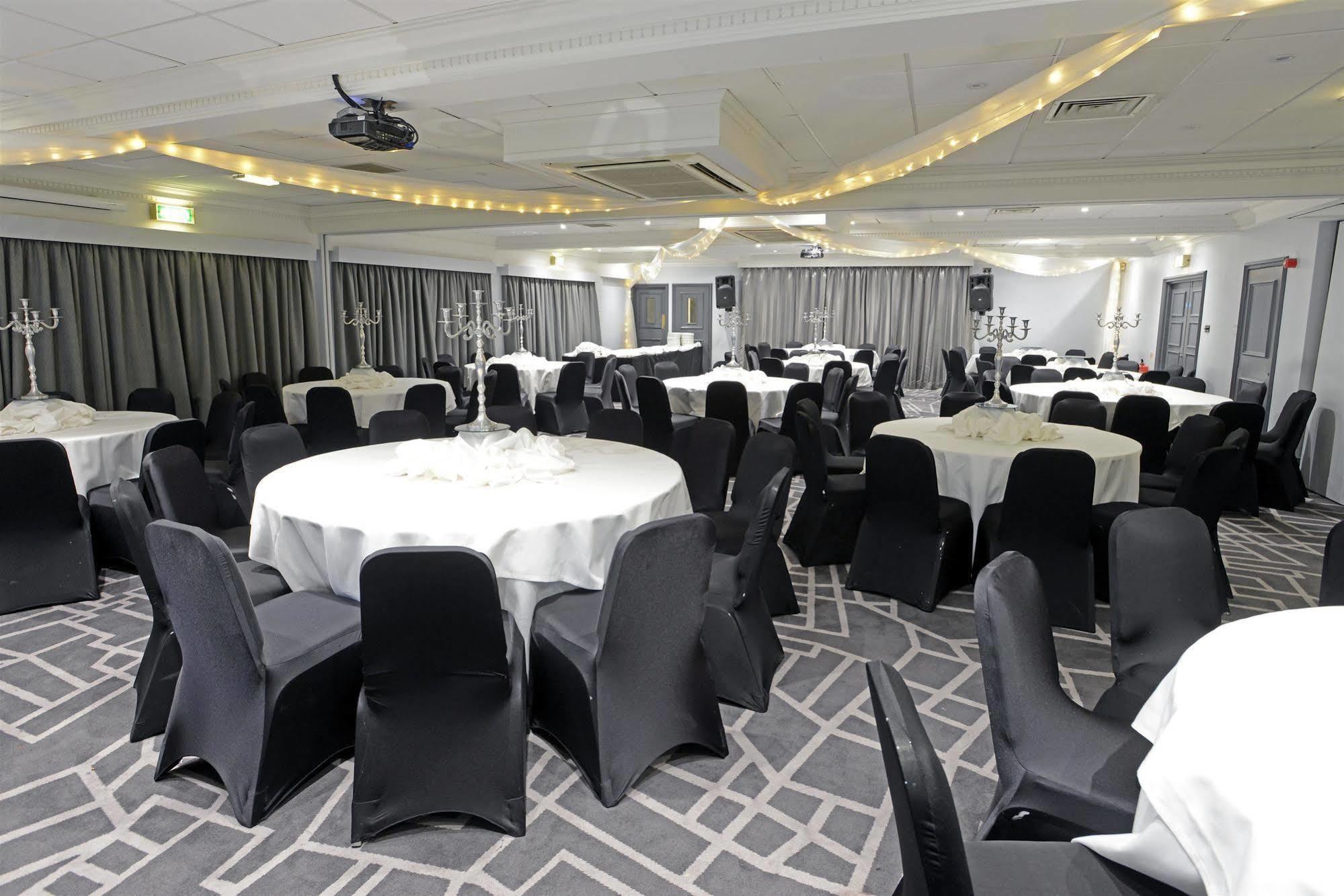 Village Hotel Hull Kingston upon Hull Exterior foto